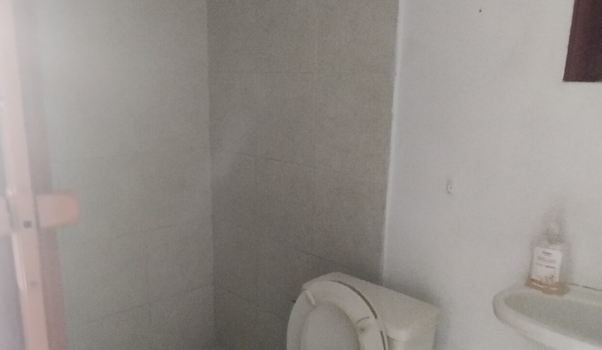 1000141931