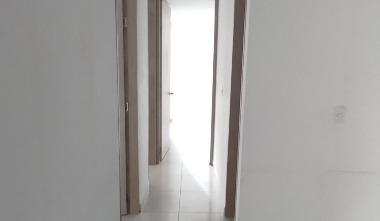 1000164741