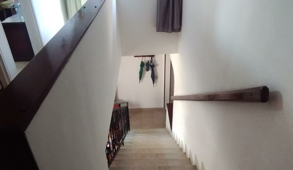 1000174489