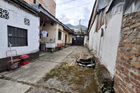 1000078236