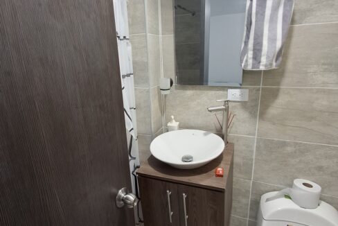 1000111839