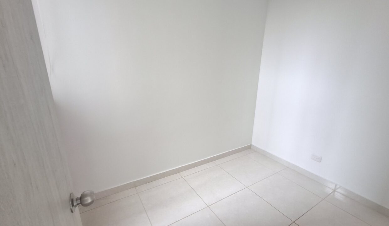 1000152663