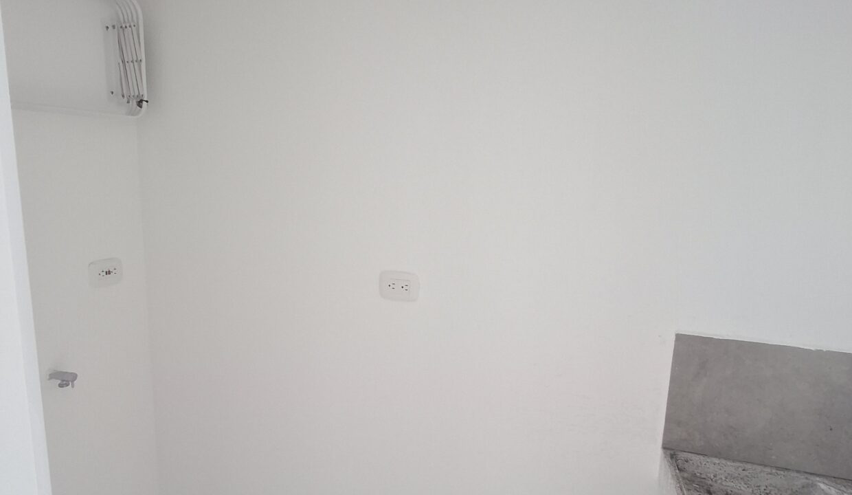 1000152670