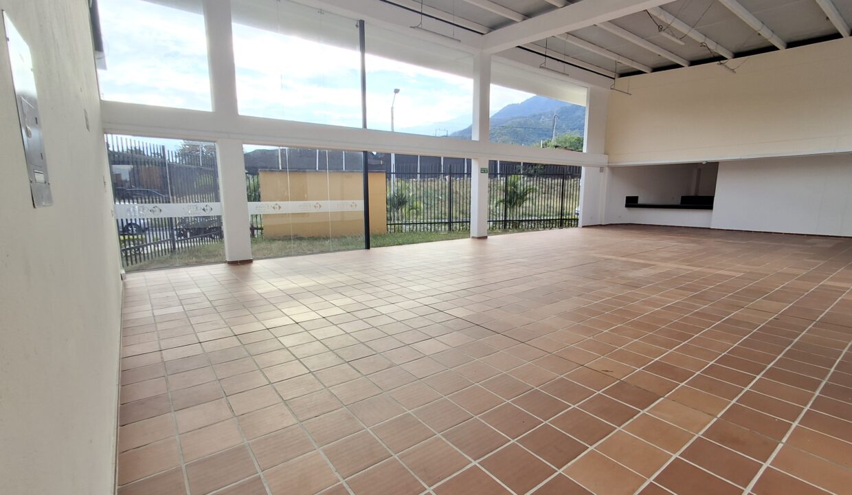 1000243764