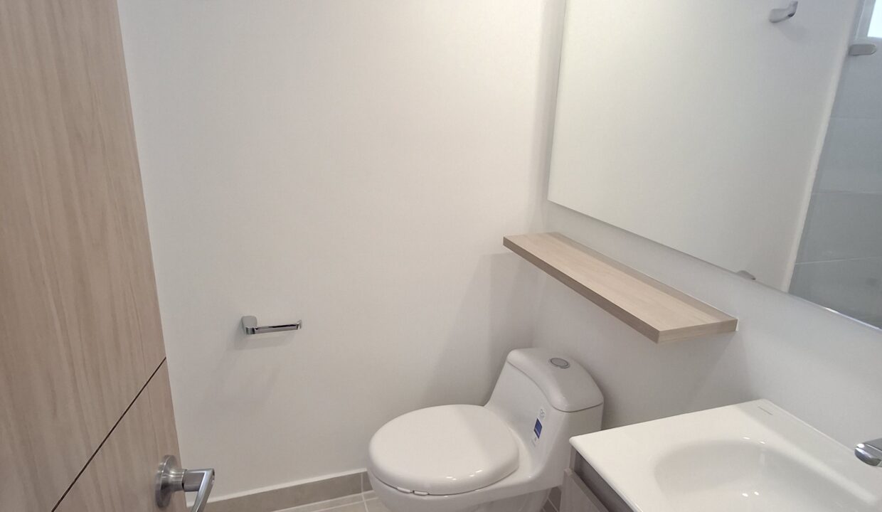 1000255042