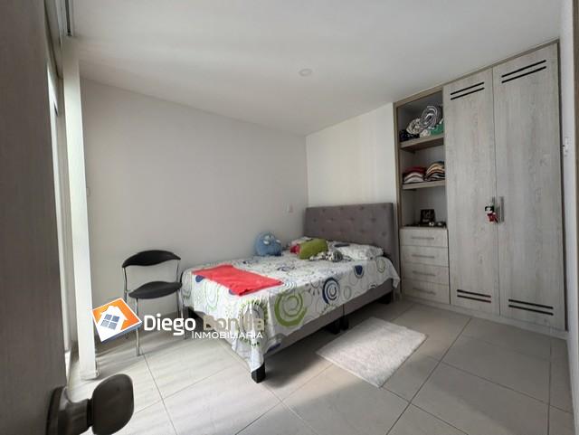9cd2990a-4572-49a4-b8e2-de2e91b55c09